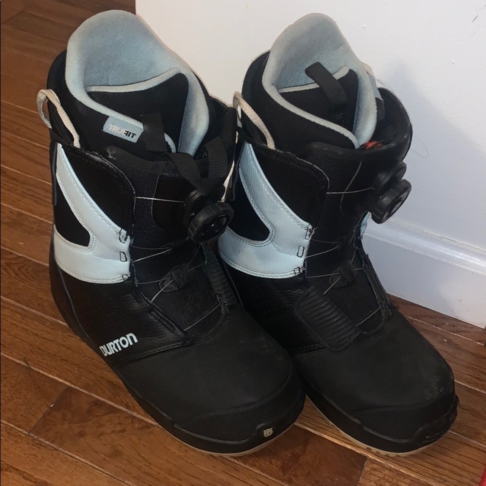 Burton Snowboard Boots Women’s 7